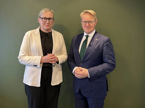 Þorbjörg Sigríður Gunnlaugsdóttir dómsmálaráðherra ásamt Hans Leijtens framkvæmdastjóra Landamæra- og strandgæslustofnunar Evrópu (Frontex).